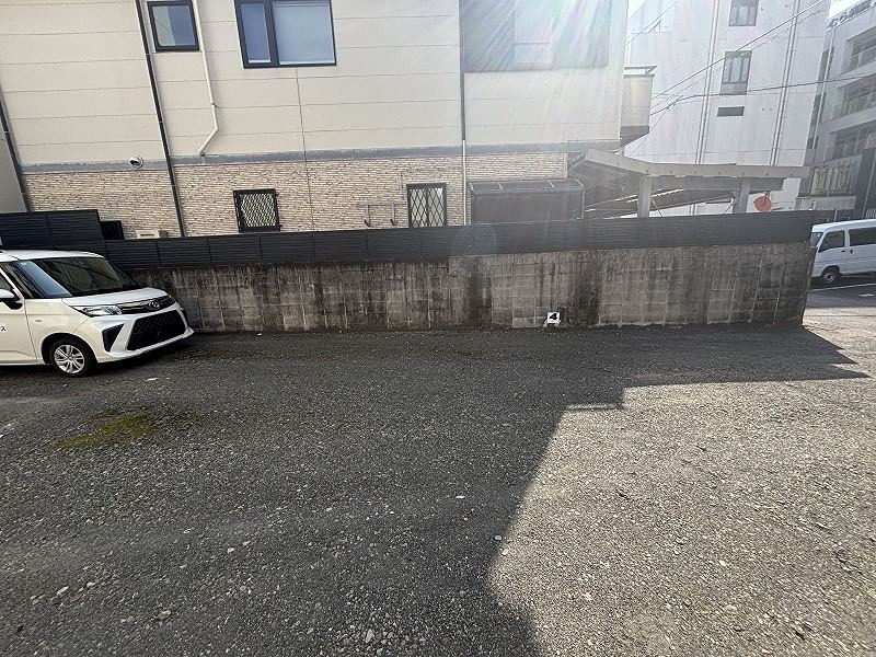 西田2丁目23-4売土地（駐車場） 現地写真