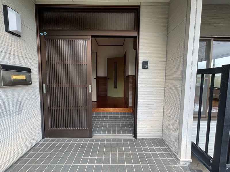 鹿児島県いちき串木野市別府 現地写真（玄関）