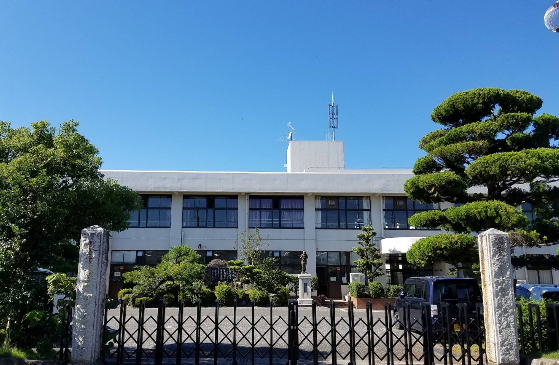 愛知郡愛荘町 小学校