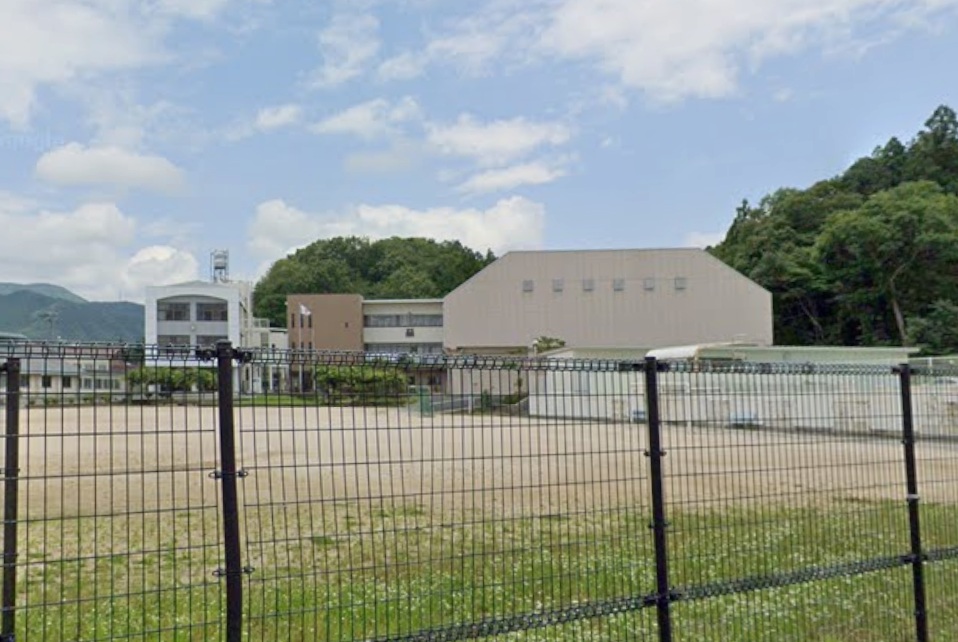 犬上郡多賀町土田 小学校