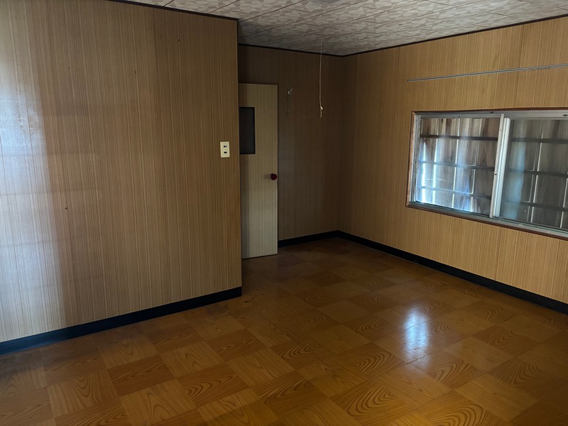彦根市八坂町 内観写真（リビング以外の居室）