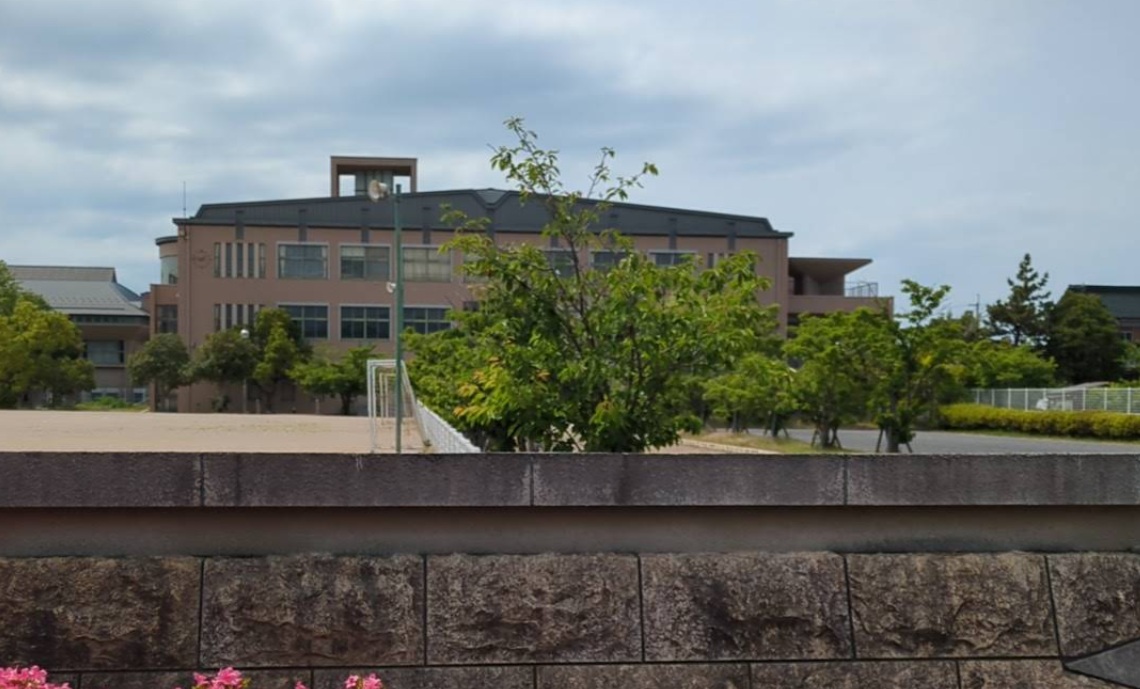彦根市八坂町 小学校
