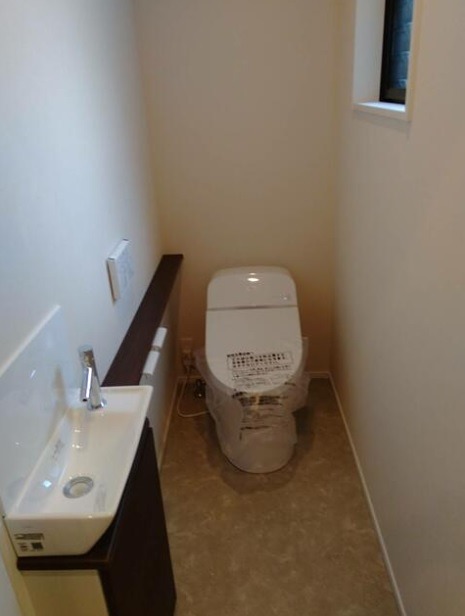 彦根市新町中古戸建 内観写真（トイレ）