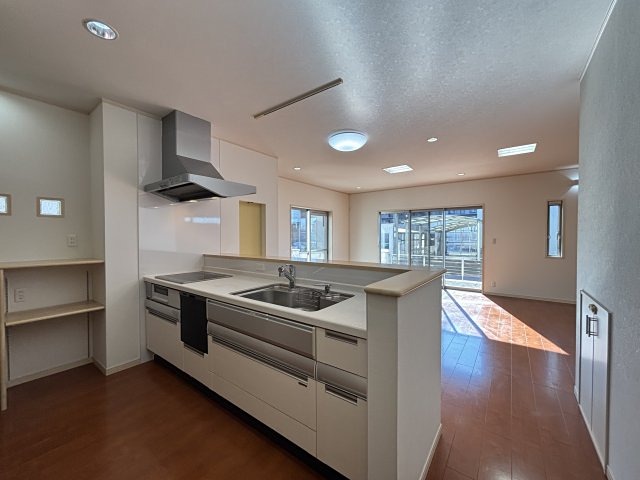 彦根市野良田町中古戸建 内観写真（キッチン）