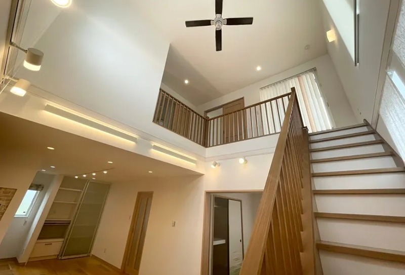 彦根市野瀬町中古戸建 内観写真（リビング）