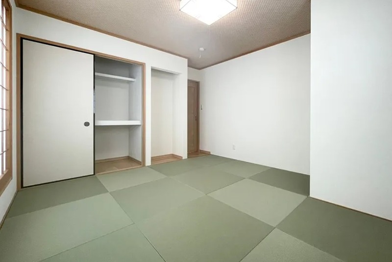 彦根市野瀬町中古戸建 内観写真（リビング以外の居室）
