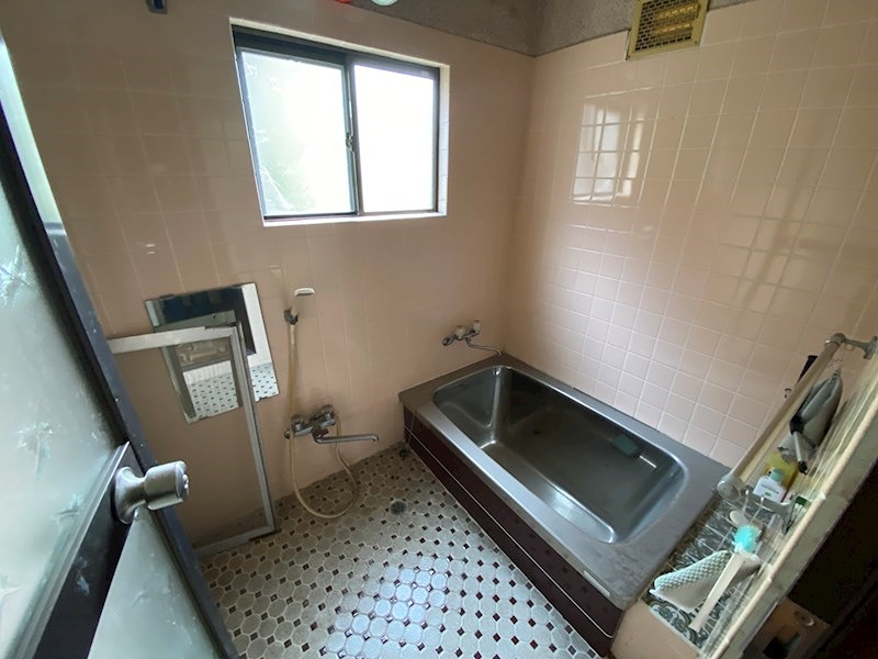 彦根市小泉町中古戸建 内観写真（浴室）