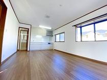 彦根市中藪２丁目中古戸建 内観写真（リビング）