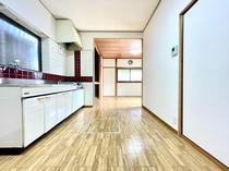 彦根市日夏町中古戸建 内観写真（キッチン）