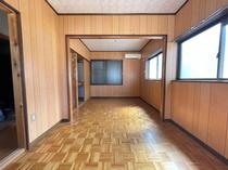彦根市日夏町中古戸建 内観写真（リビング以外の居室）