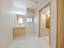 彦根市大堀町中古戸建　東沼波ニュータウン31-1号地 内観写真（洗面台・洗面所）
