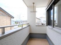 彦根市東沼波町中古戸建　東沼波ニュータウン29号地 現地写真（バルコニー）