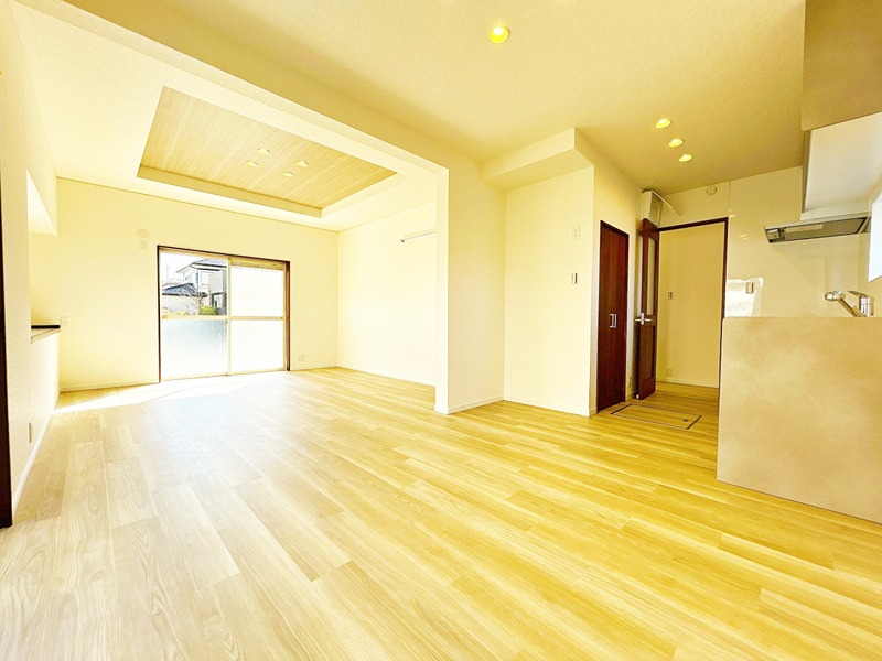 彦根市日夏町中古戸建 内観写真（リビング）