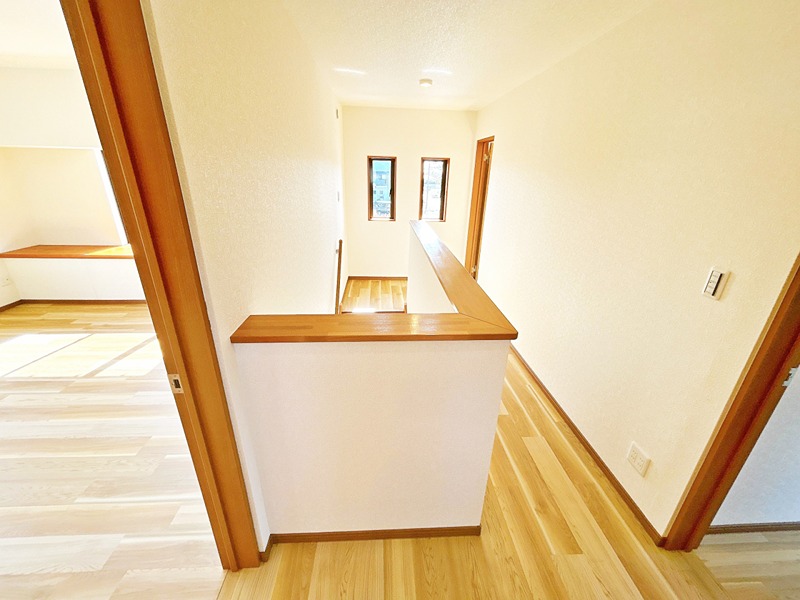 彦根市後三条町中古戸建 内観写真（リビング以外の居室）