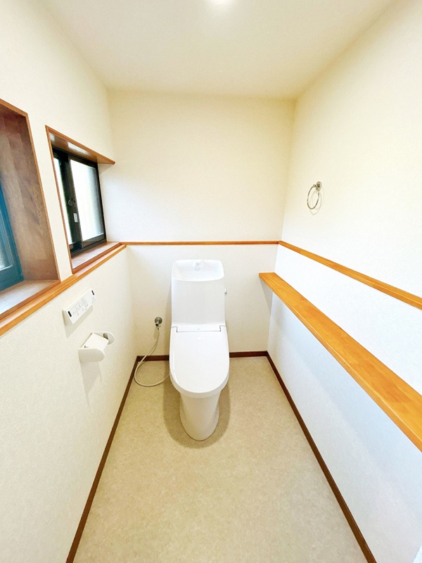 彦根市後三条町中古戸建 内観写真（トイレ）
