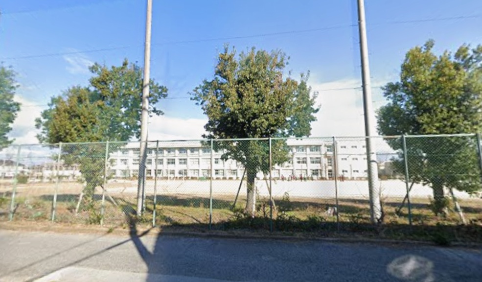 彦根市大藪町売地 中学校
