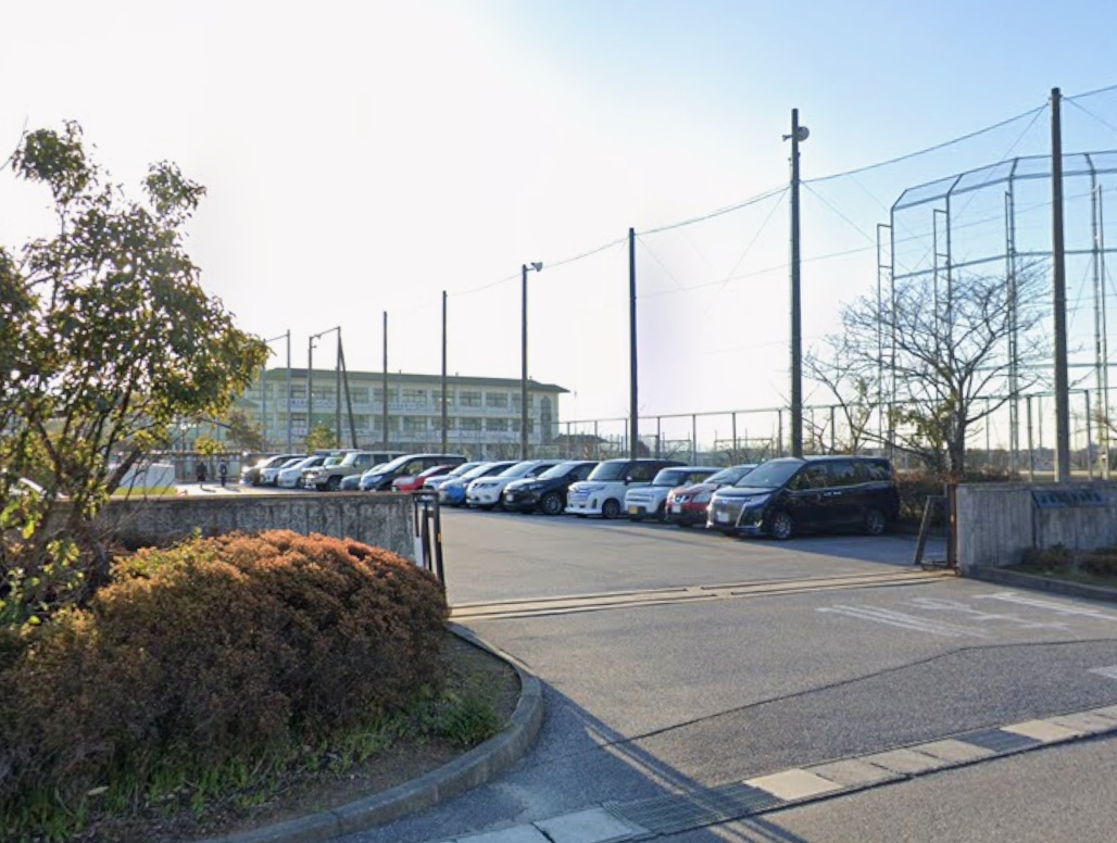 彦根市西今町売地 中学校