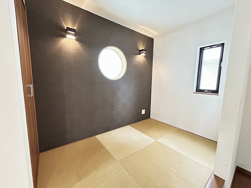 彦根市高宮町中古戸建 内観写真（リビング以外の居室）