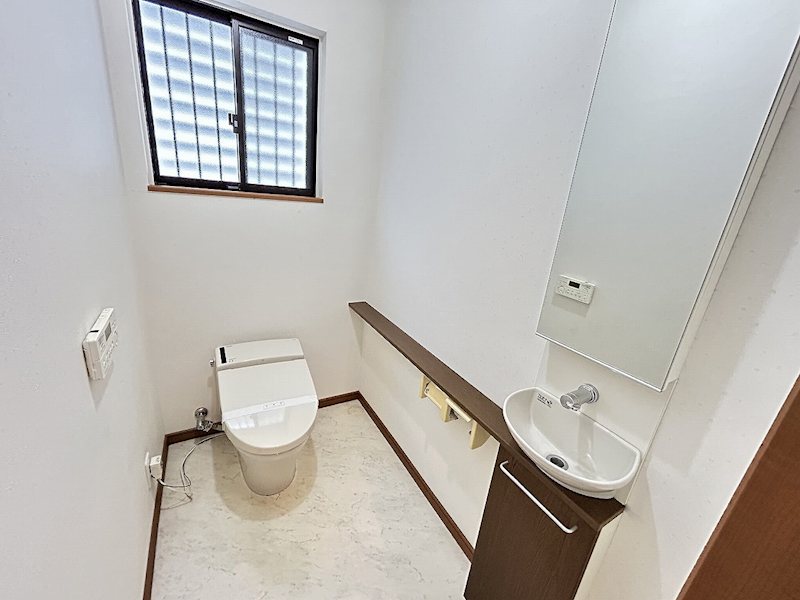 彦根市高宮町中古戸建 内観写真（トイレ）