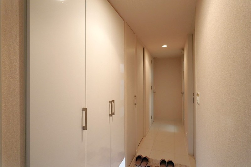 エステムプラザ本町クロス 現地写真（玄関）