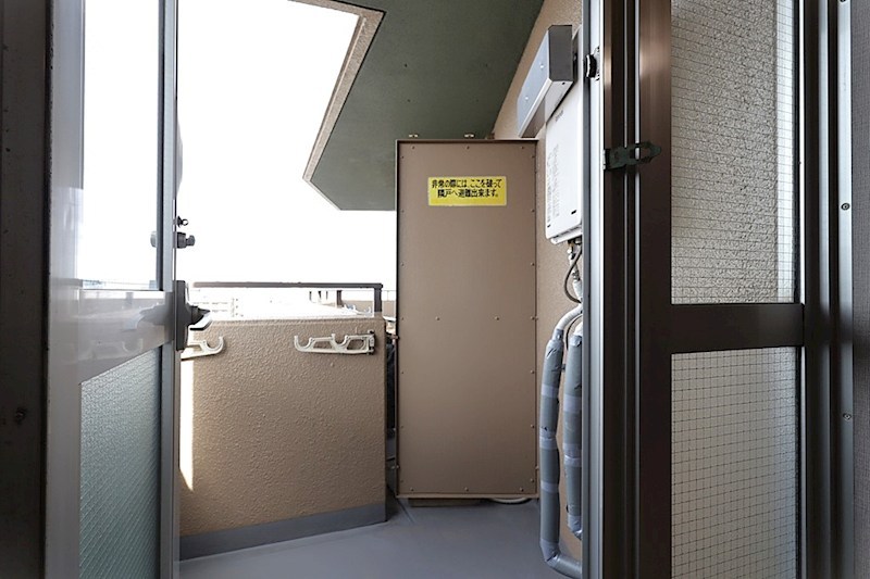 朝日プラザ北畠西 現地写真（バルコニー）