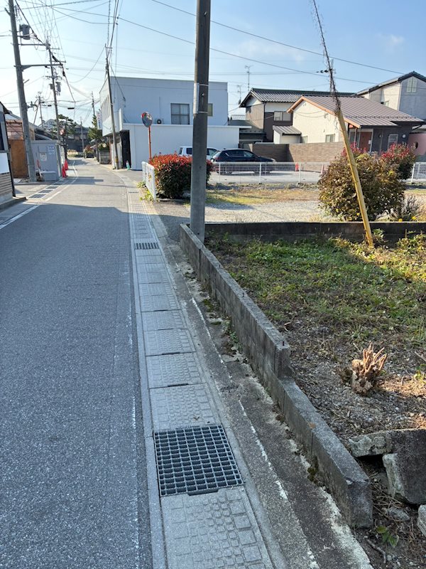 滋賀県東近江市西中野町 現地写真（前面道路含む現地写真）