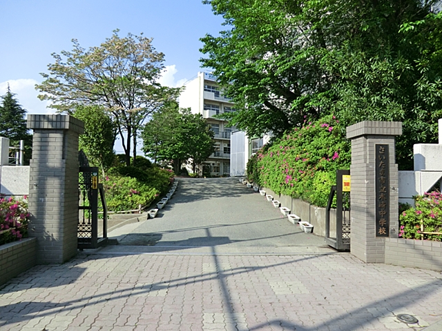 さいたま市浦和区瀬ヶ崎４丁目 売地 中学校
