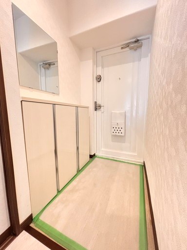 ルーセル南浦和 現地写真（玄関）