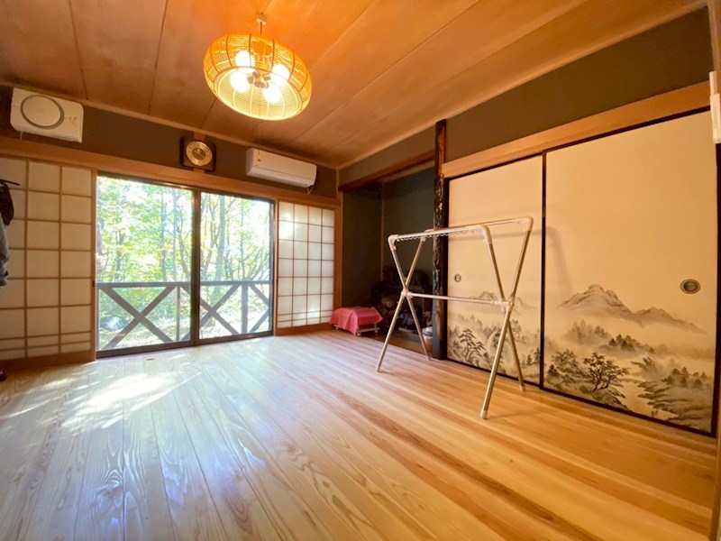 那須町高久乙 中古別荘 内観写真（寝室）