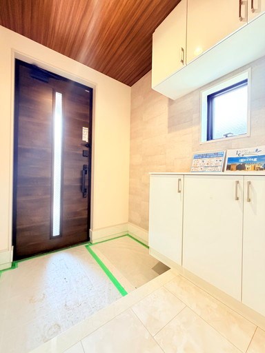 戸田市笹目３丁目新築戸建　全3棟　1号棟 現地写真（玄関）