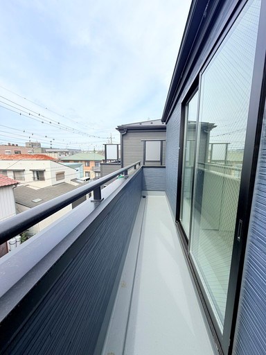 戸田市笹目３丁目新築戸建　全3棟　3号棟 現地写真（バルコニー）