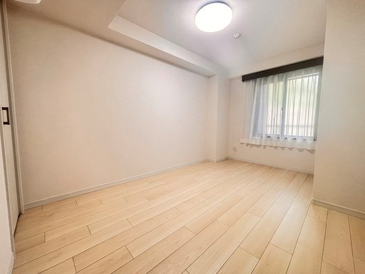 根岸壱番館 内観写真（寝室）