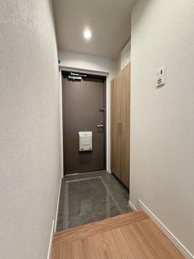 コスモ蕨南 現地写真（玄関）