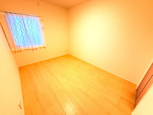 グリーンミユキ蕨北町 内観写真（子供部屋）