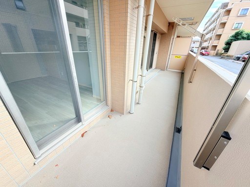 ライフピア蕨南町壱番館 現地写真（バルコニー）