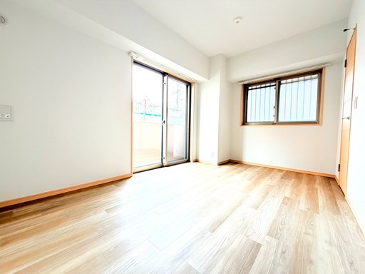 ライフピア蕨南町壱番館 内観写真（子供部屋）