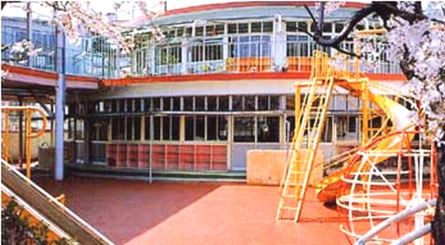 ライフピア蕨南町壱番館 幼稚園