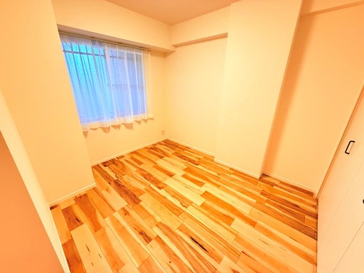 グランシティ戸田 内観写真（子供部屋）