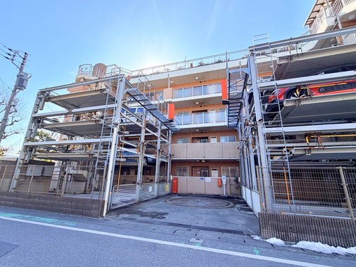 グランシティ戸田 共用部写真（駐車場）