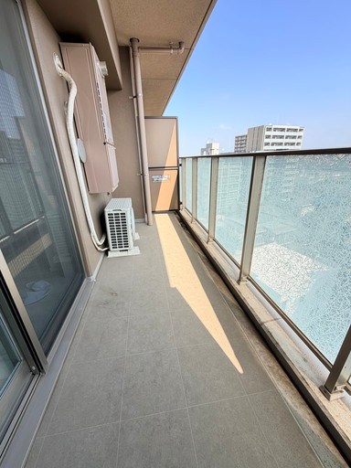 ネベル川口芝CORTE 現地写真（バルコニー）