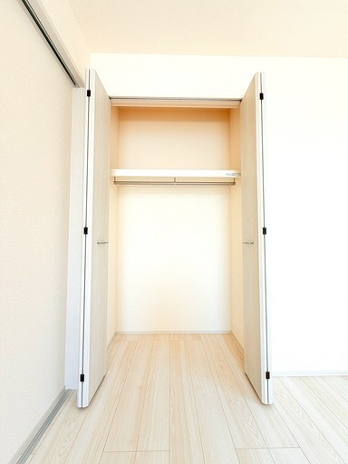さいたま市南区白幡６丁目新築戸建　全3棟　2号棟  内観写真（収納）