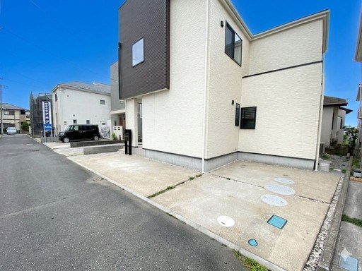 川口市大字差間 中古戸建 現地写真（駐車場）