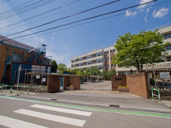 川口市大字差間 中古戸建 中学校