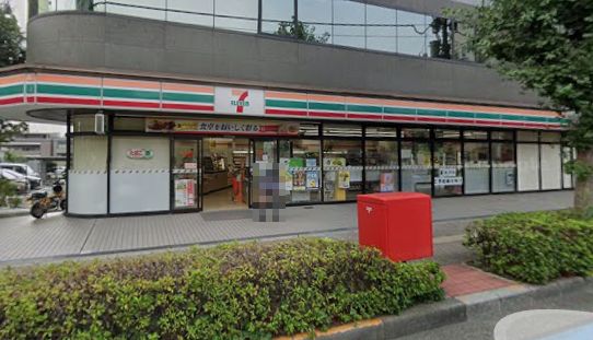 ヒルズ南浦和パークグランデージ コンビニ