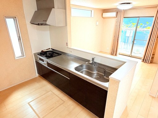 さいたま市南区辻7丁目 中古戸建 内観写真（キッチン）