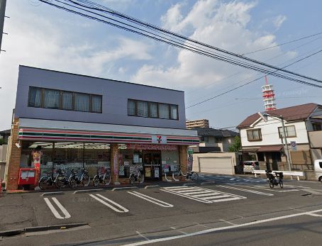 コート浦和常盤 コンビニ