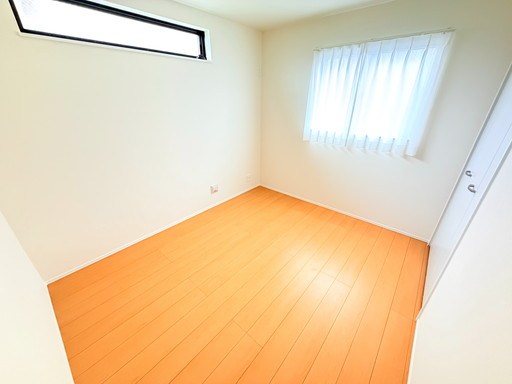 戸田市川岸３丁目新築戸建　全3棟　C号棟 内観写真（リビング以外の居室）