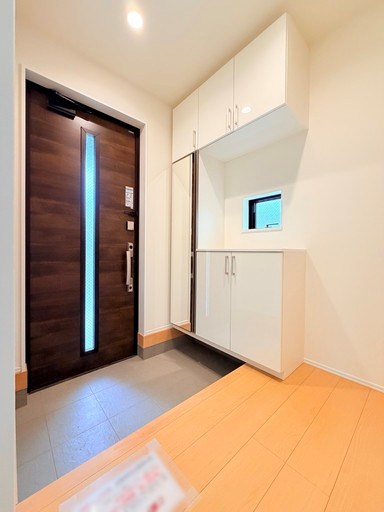 戸田市川岸３丁目新築戸建　全3棟　C号棟 現地写真（玄関）