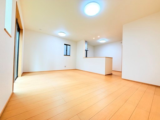 さいたま市南区辻５丁目新築戸建　全2棟　B号棟 内観写真（リビング）