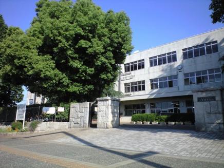 与野本町第弐ローヤルコーポ 中学校